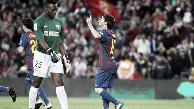 Messi vuelve a destrozar al Málaga con un 'hat-trick' en el Camp Nou