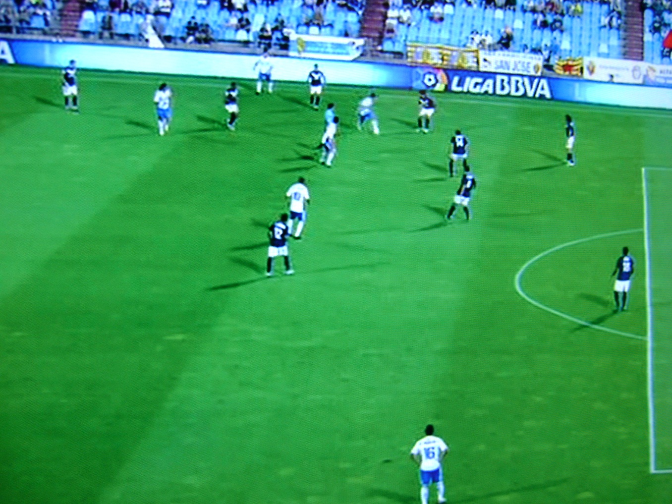 Primer partido sin goles del Málaga, que salva un punto en La Romareda