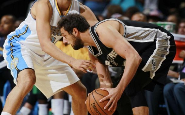 Belinelli inarrestabile, gli Spurs vincono in volata; OKC senza problemi