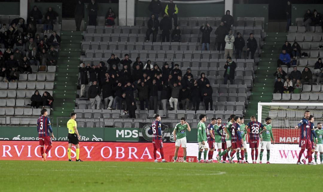 El Huesca impone su categoría y deja sin Copa al Racing de Ferrol ...