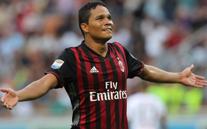 Milan, i dubbi di Montella verso Doha. Bacca favorito in attacco