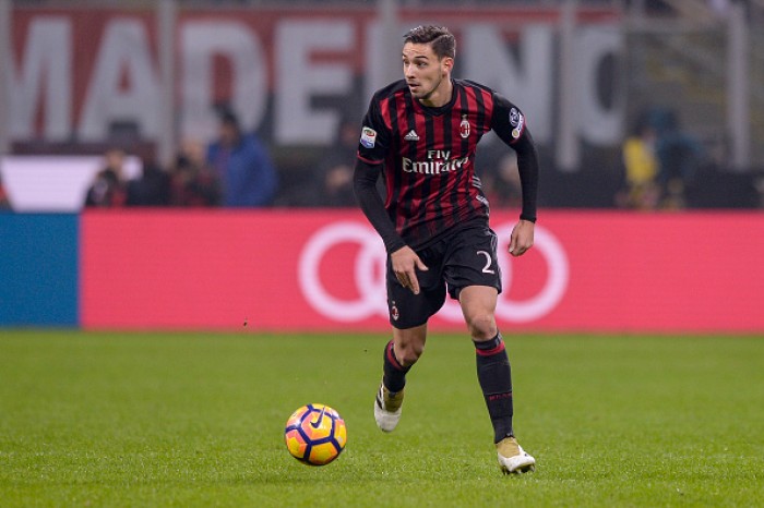 Milan, De Sciglio: "Il derby è la partita. Non dobbiamo pensare alla classifica"