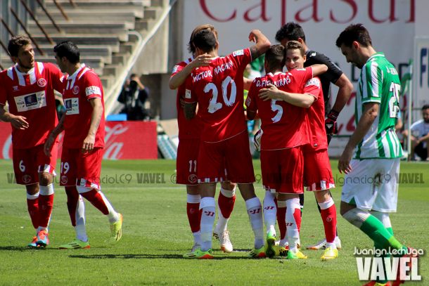Fotos e imágenes del Betis 0-2 Sevilla, de la 33ª jornada de la Liga