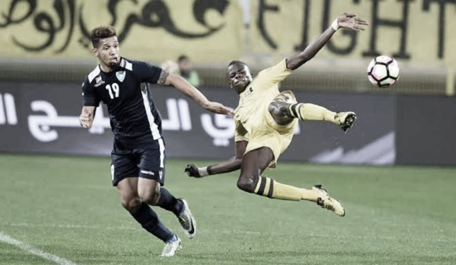 Samuel analisa propostas para definir futuro: "Não tenho intenção de sair do futebol árabe"