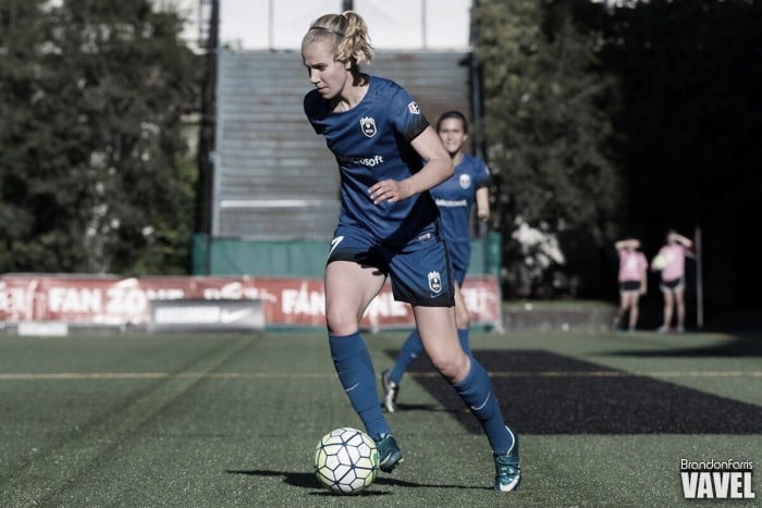 Seattle Reign re-signs Beverly Yanez