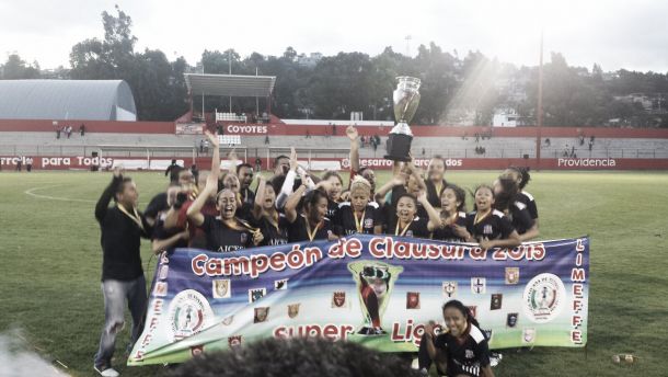 Río Soccer se corona campeón de la LIMEFFE