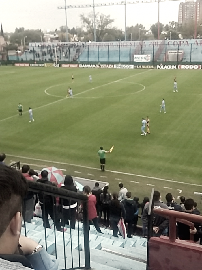 Un empate bajo agua Un empate bajo agua