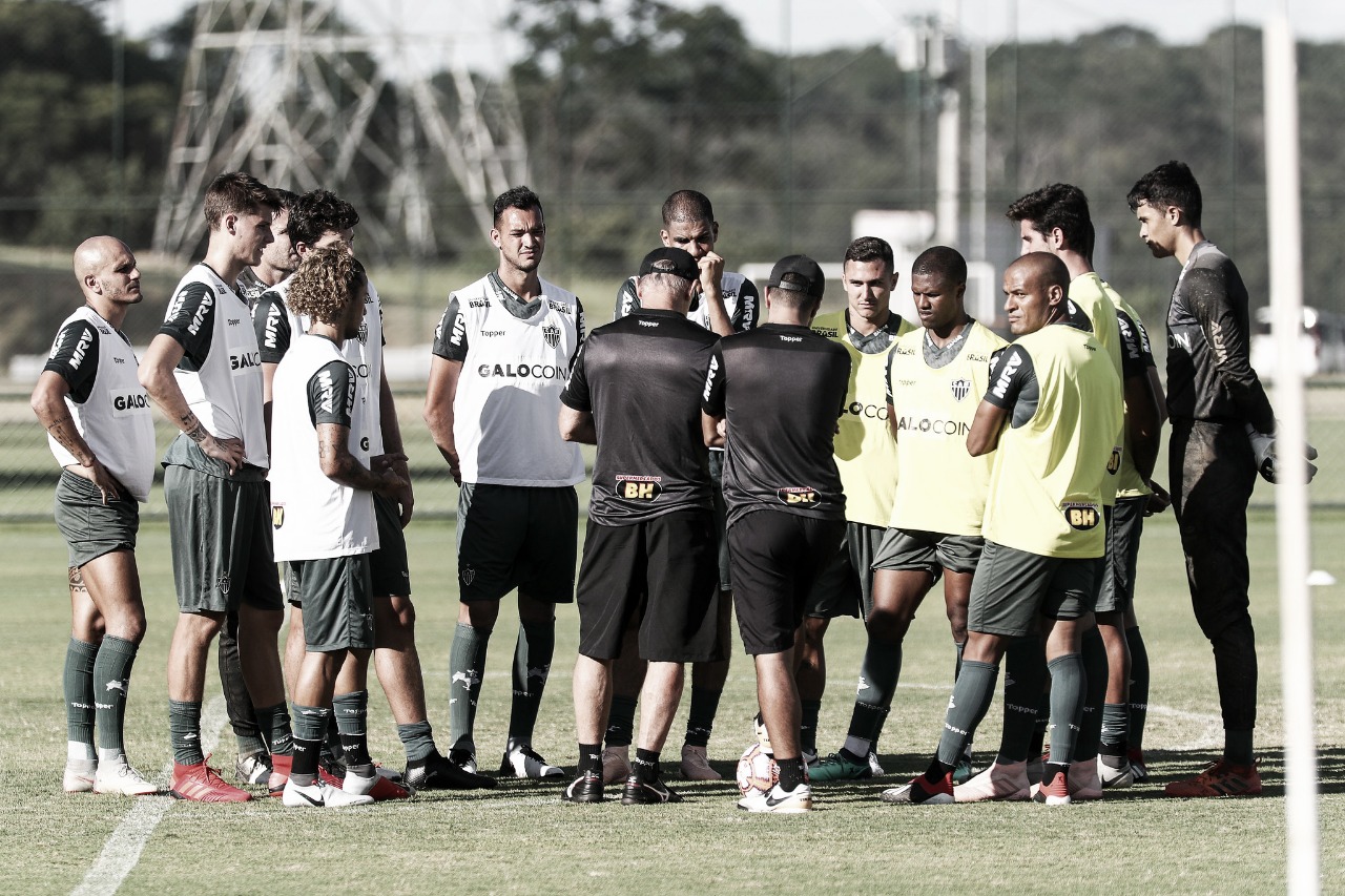 Atlético-MG reconhece atraso de salários, mas espera quitar débito nos próximos dias Atlético-MG reconhece atraso de salários, mas espera quitar débito nos próximos dias
