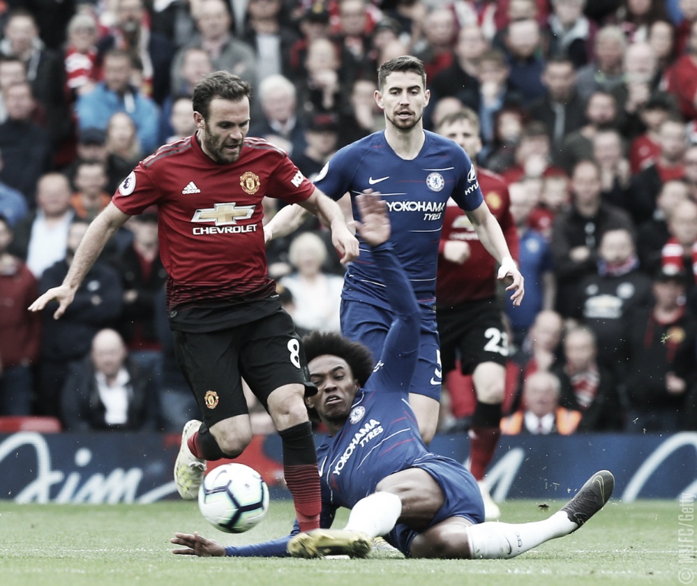 Manchester United e Chelsea ficam no empate e aumentam a pressão pela vaga na Champions