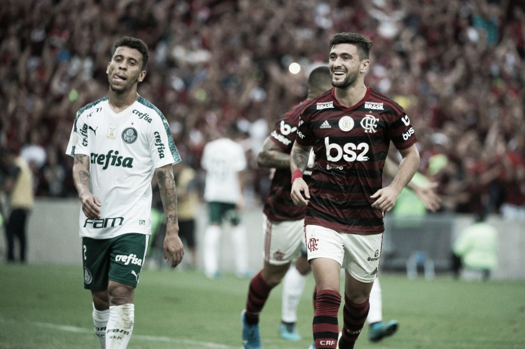 Após derrotar Palmeiras, Arrascaeta exalta companheiros: "É um prazer jogar com eles"