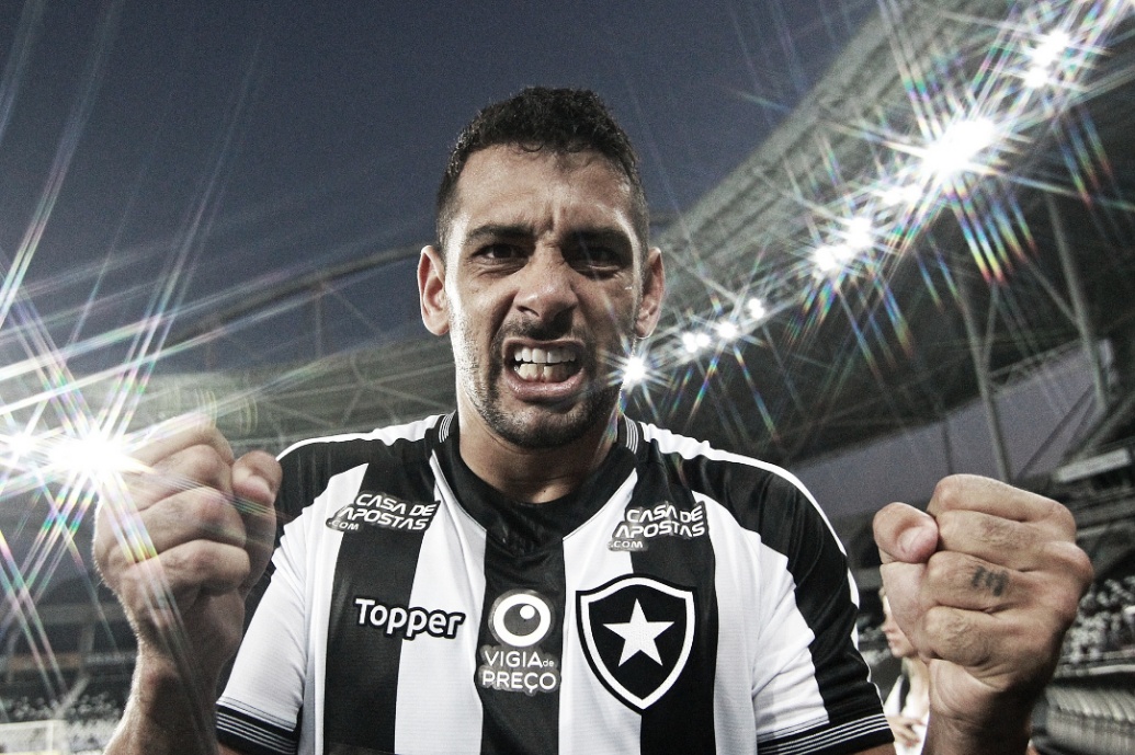 Botafogo quebra sequência negativa e vence Atlético-MG no Rio