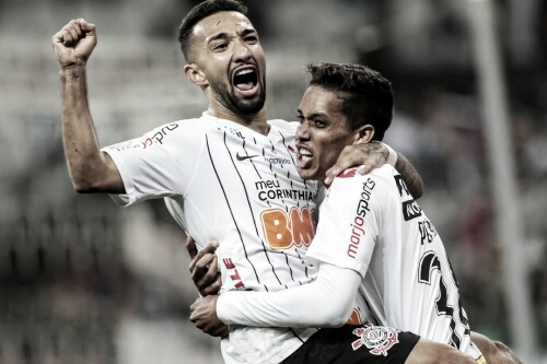 Corinthians bate Bahia pelo Brasileiro e encerra sequência negativa 