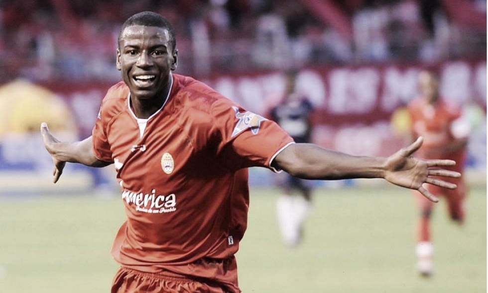 Adrián Ramos: "Jugar en América siempre es una motivación" Adrián Ramos: "Jugar en América siempre es una motivación"