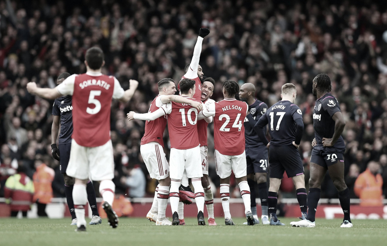 Lacazette marca e Arsenal vence West Ham na estreia de Pablo Marí na Premier League.