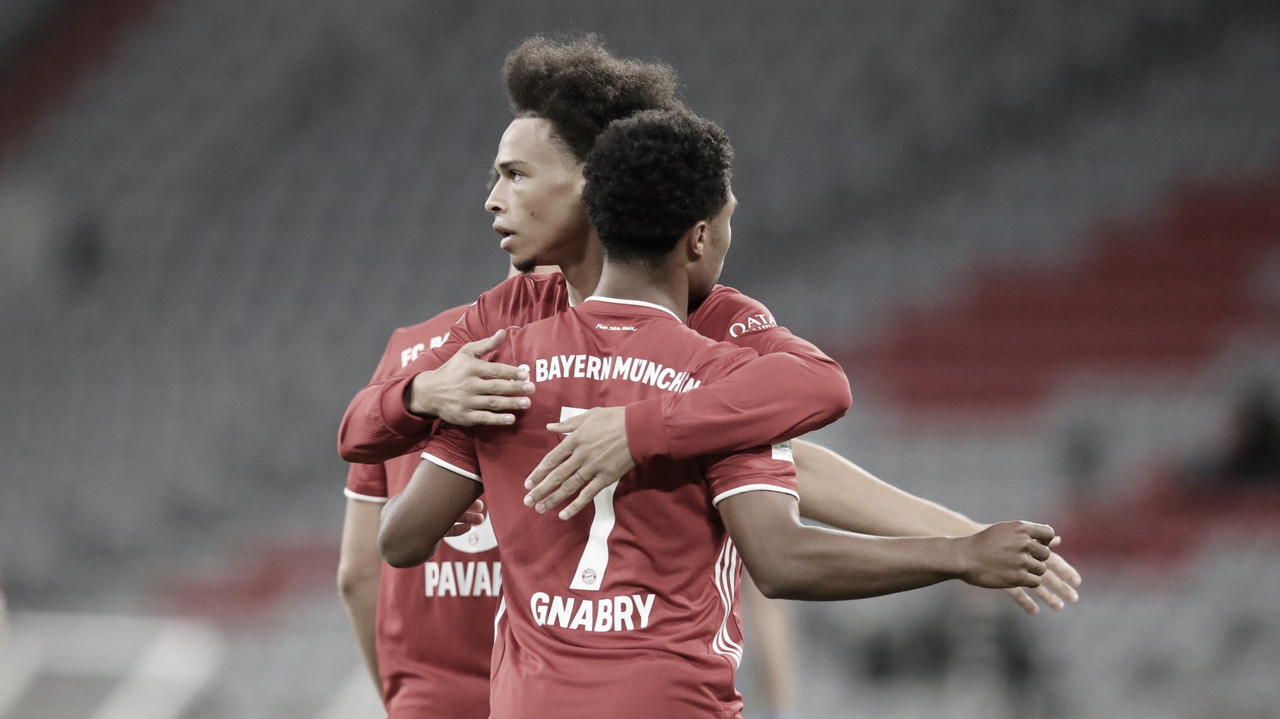 Imparável! Bayern de Munique goleia Schalke na estreia da Bundesliga Imparável! Bayern de Munique goleia Schalke na estreia da Bundesliga