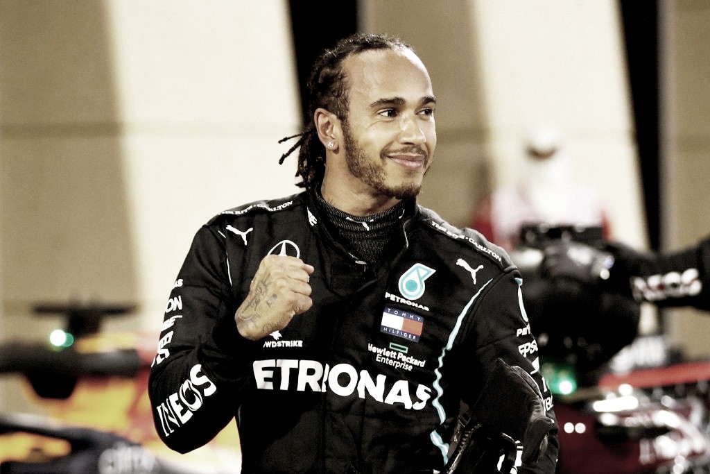 Lewis Hamilton vence GP do Bahrein marcado por acidente de Grosjean