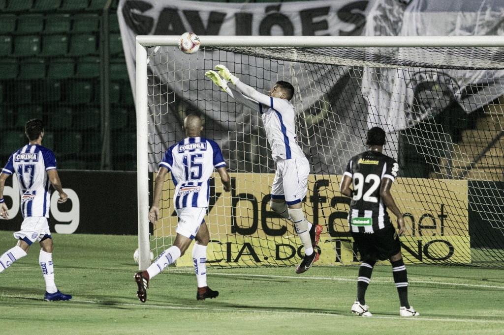Figueirense fica no empate com CSA e volta para Z-4 Figueirense fica no empate com CSA e volta para Z-4