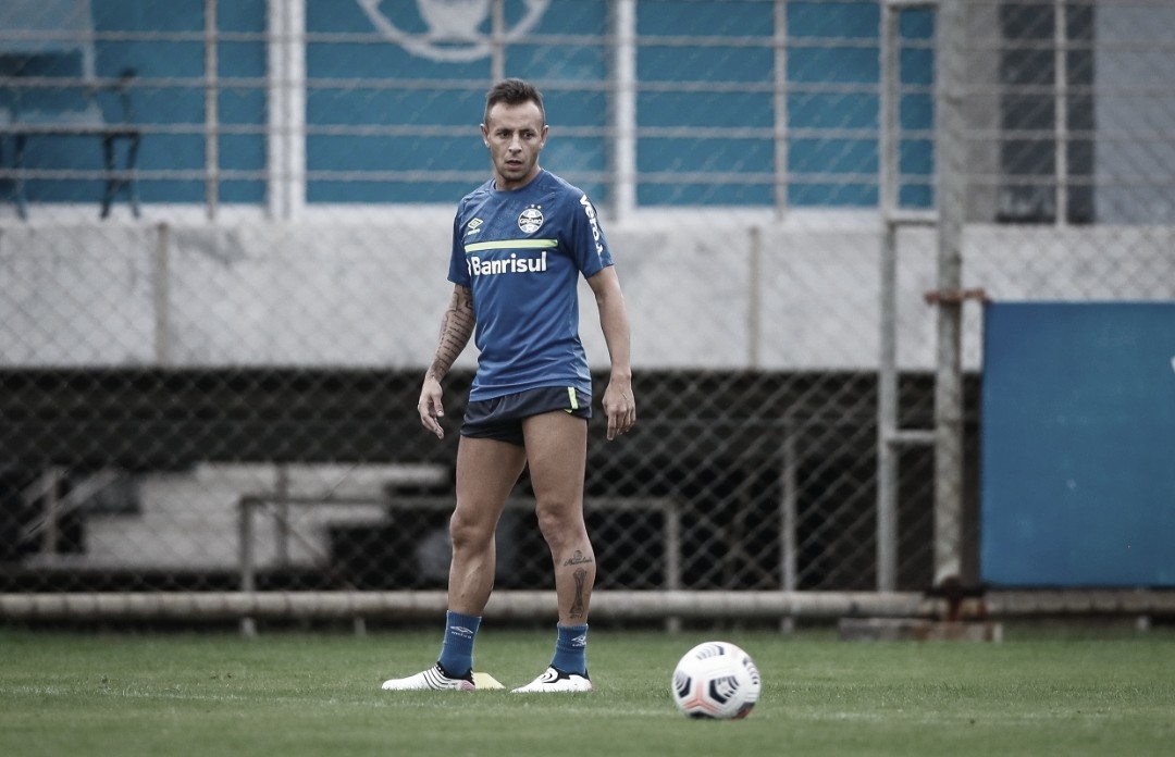 ANÁLISE: O novo posicionamento de Rafinha no Grêmio