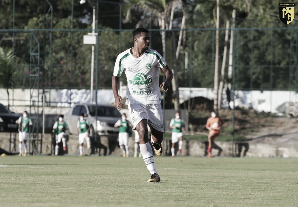 Zagueiro João Vitor traça caminhada na sequência do Sub-17 pela Chape Zagueiro João Vitor traça caminhada na sequência do Sub-17 pela Chape