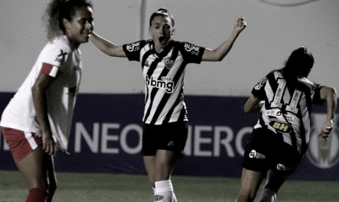 Atlético-MG vence Bragantino e entra na briga pelo G-8 do Brasileirão Feminino