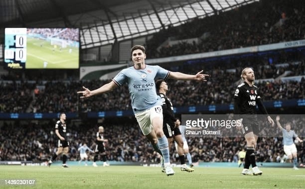 Pica la araña: Julián Álvarez hizo un golazo en el triunfo del Manchester City