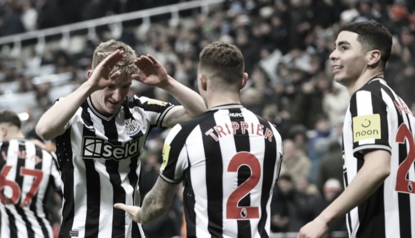 PSG marca no fim e arranca empate com o Newcastle na Champions