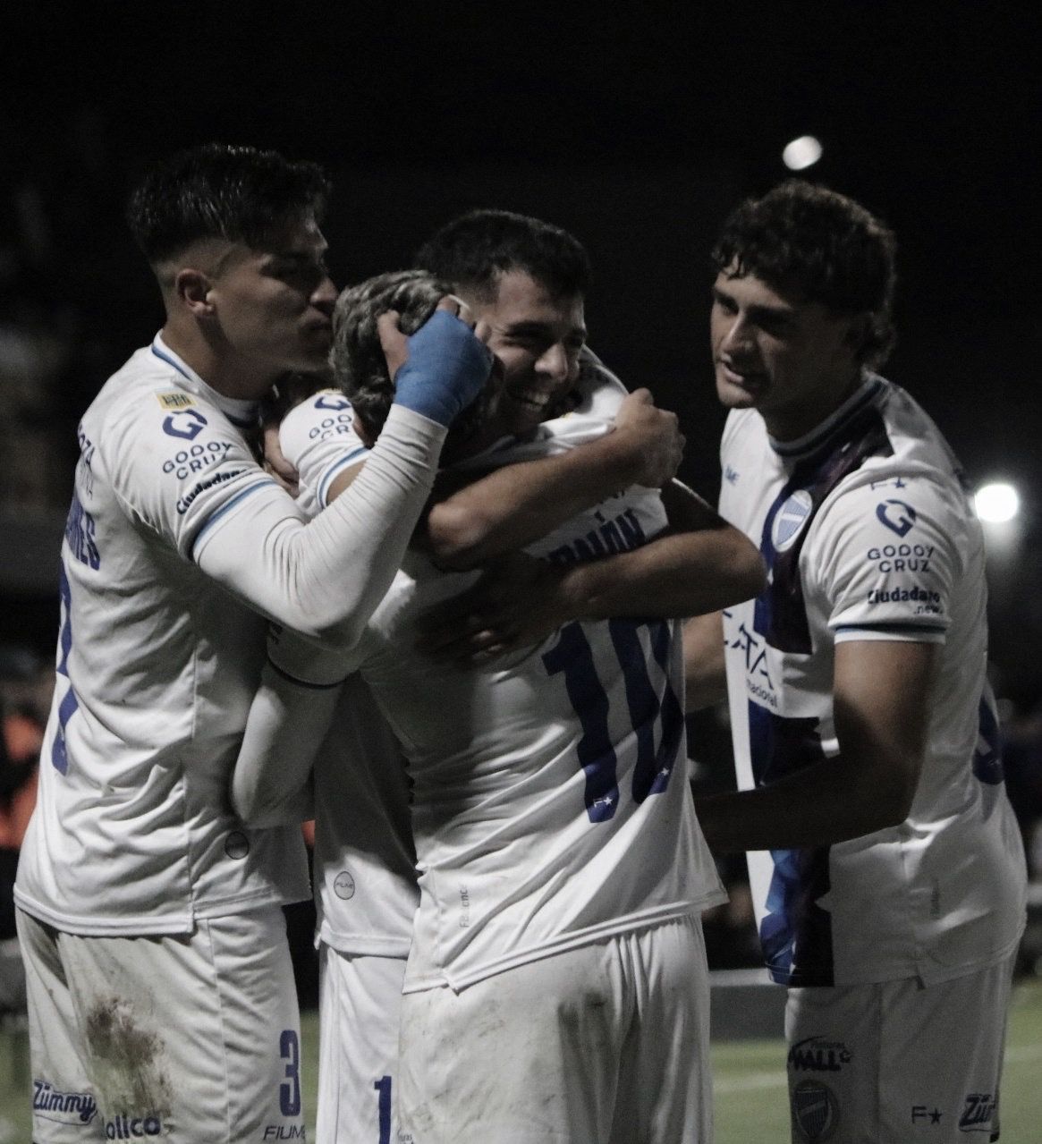 El Héroe Inesperado Mariano Santiago Debutó En Godoy Cruz Con Un Gol Y Le Dio La Clasificación 