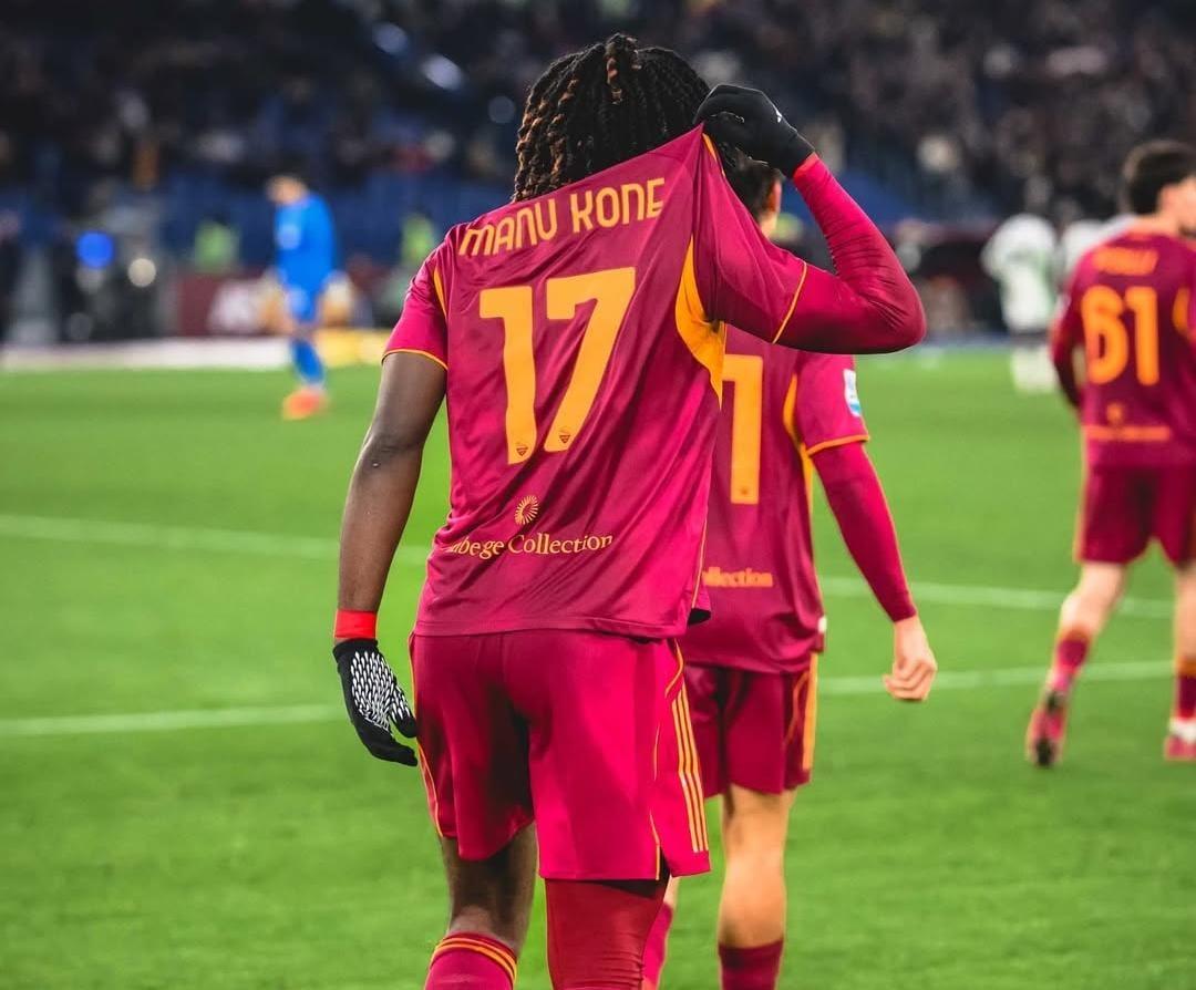 Com bom segundo tempo, Roma supera Sassuolo pelo Campeonato Italiano Com bom segundo tempo, Roma supera Sassuolo pelo Campeonato Italiano
