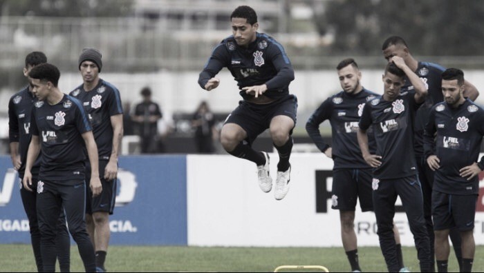 Corinthians confirma lesão de zagueiro Pablo