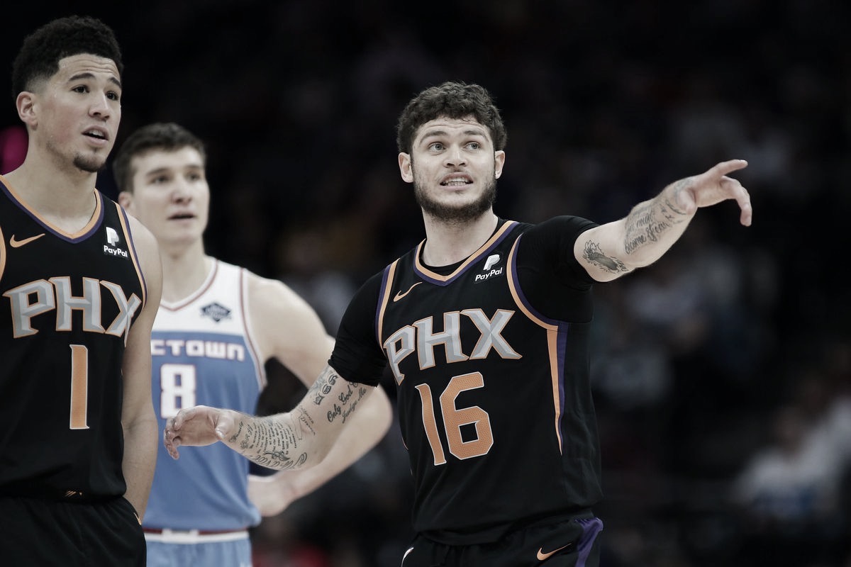 Nets sign Tyler Johnson