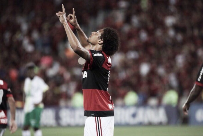 Arão comemora classificação e gol: "Fico muito feliz em poder marcar e ajudar minha equipe"