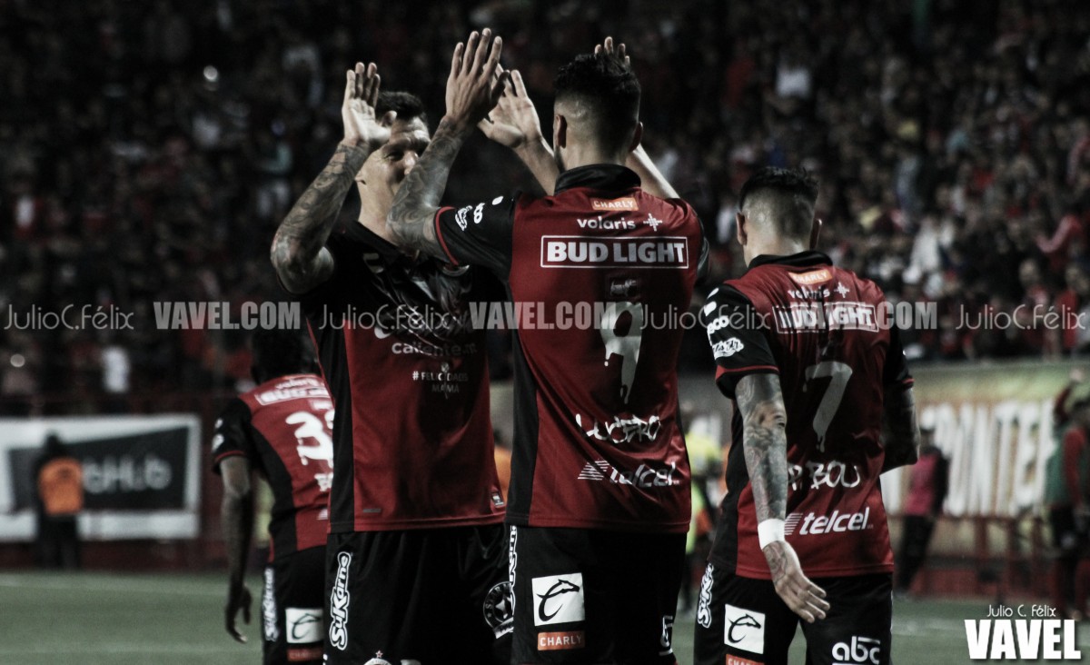 Fotos e imágenes del Xolos 2-1 Toluca, semifinal Ida del Clausura 2018