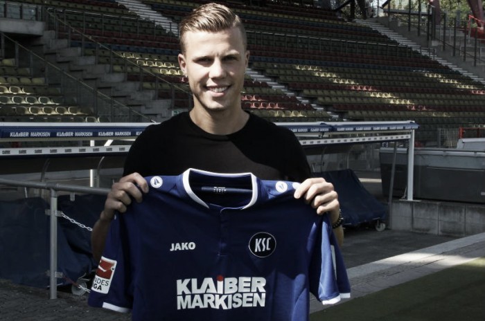 Karlsruhe bring in striker Florian Kamberi on loan