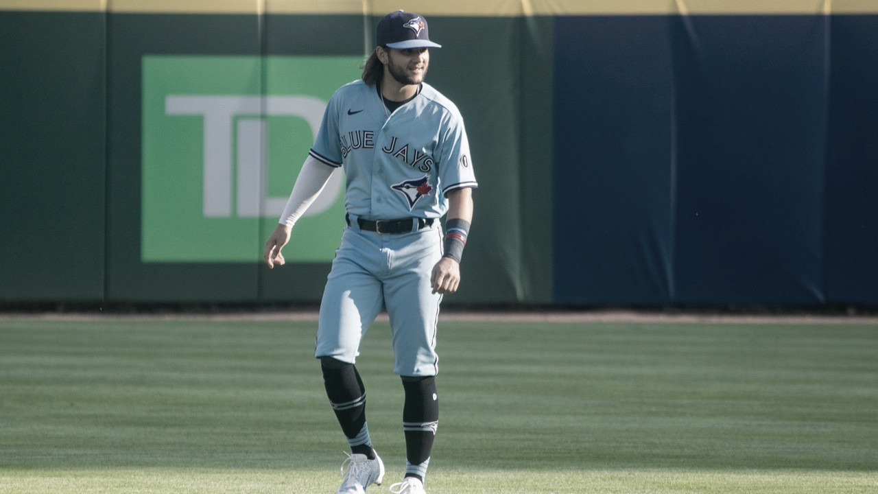 Blue Jays Take First Game Against Rays