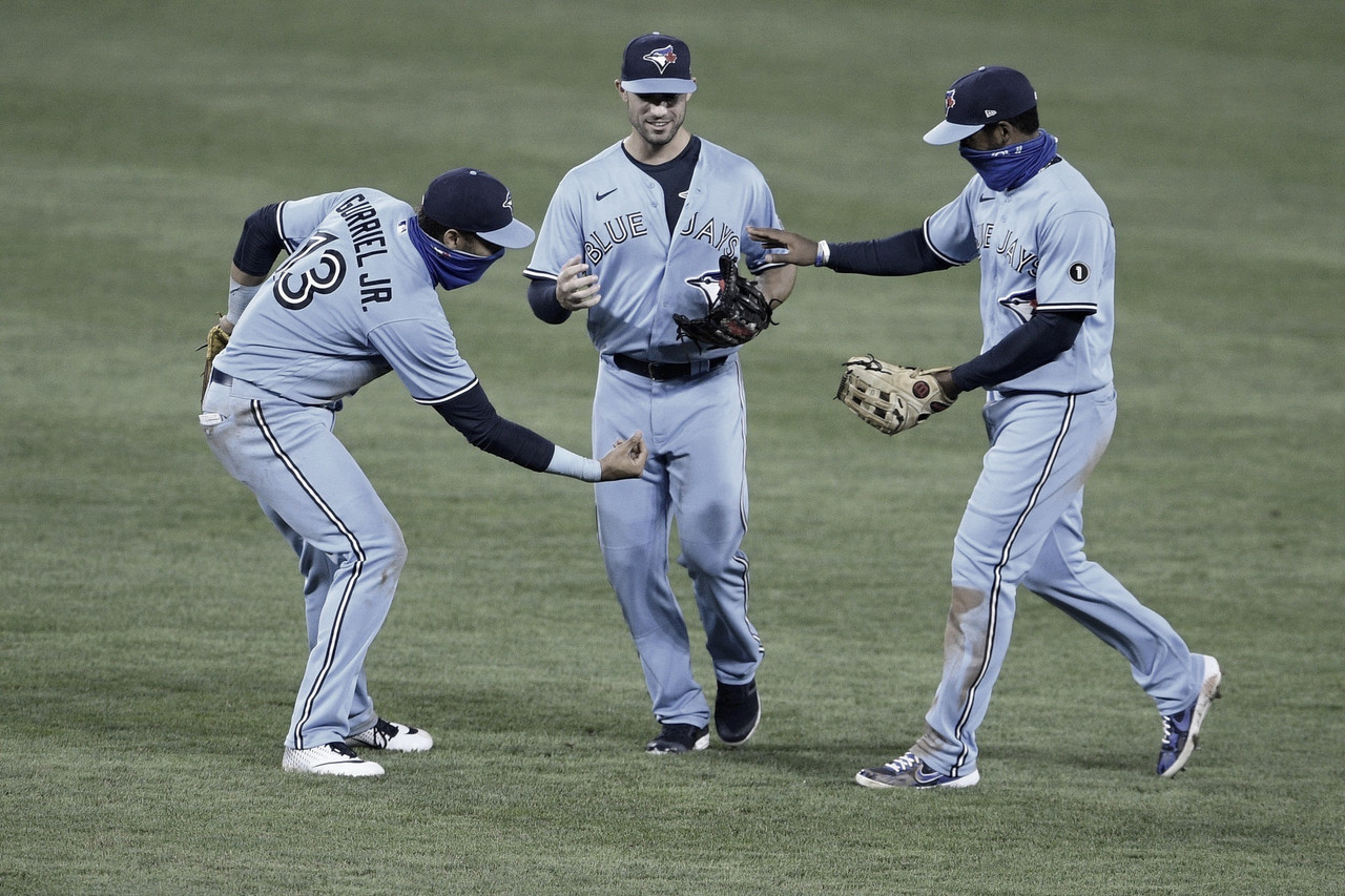 Blue Jays Win In Extra Innings