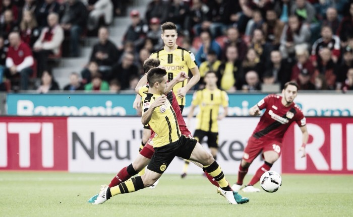 Resumen Borussia Dortmund 6-2 Bayer Leverkusen en Bundesliga 2017 Resumen Borussia Dortmund 6-2 Bayer Leverkusen en Bundesliga 2017