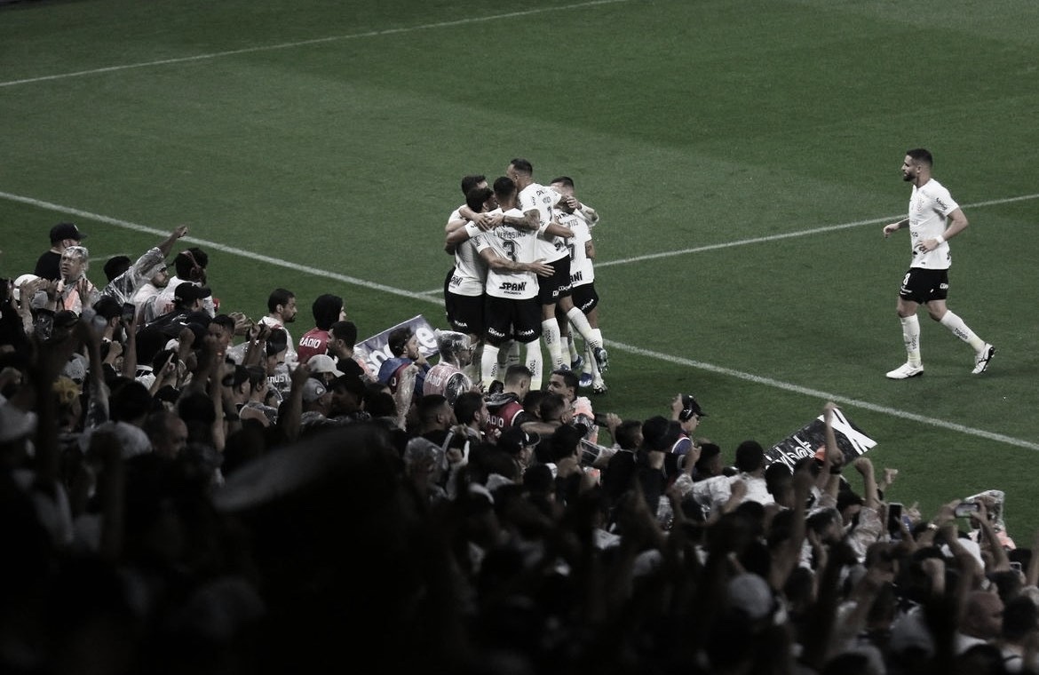 Acompanhe o placar do jogo do Corinthians x Santos ao vivo: as equipes  estão ao vivo jogando no Arena Corinthians, em São …