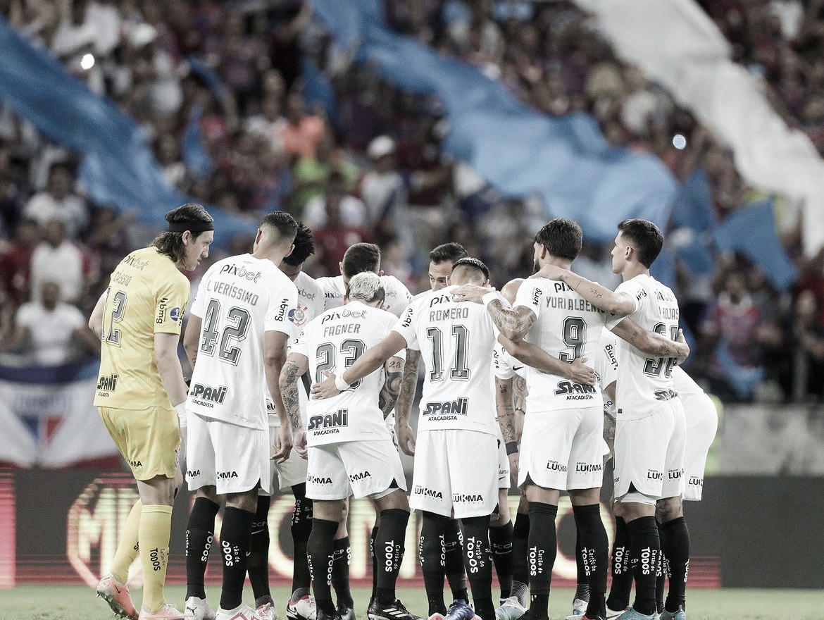 Corinthians empata com Atlético-MG e permanece próximo da zona de