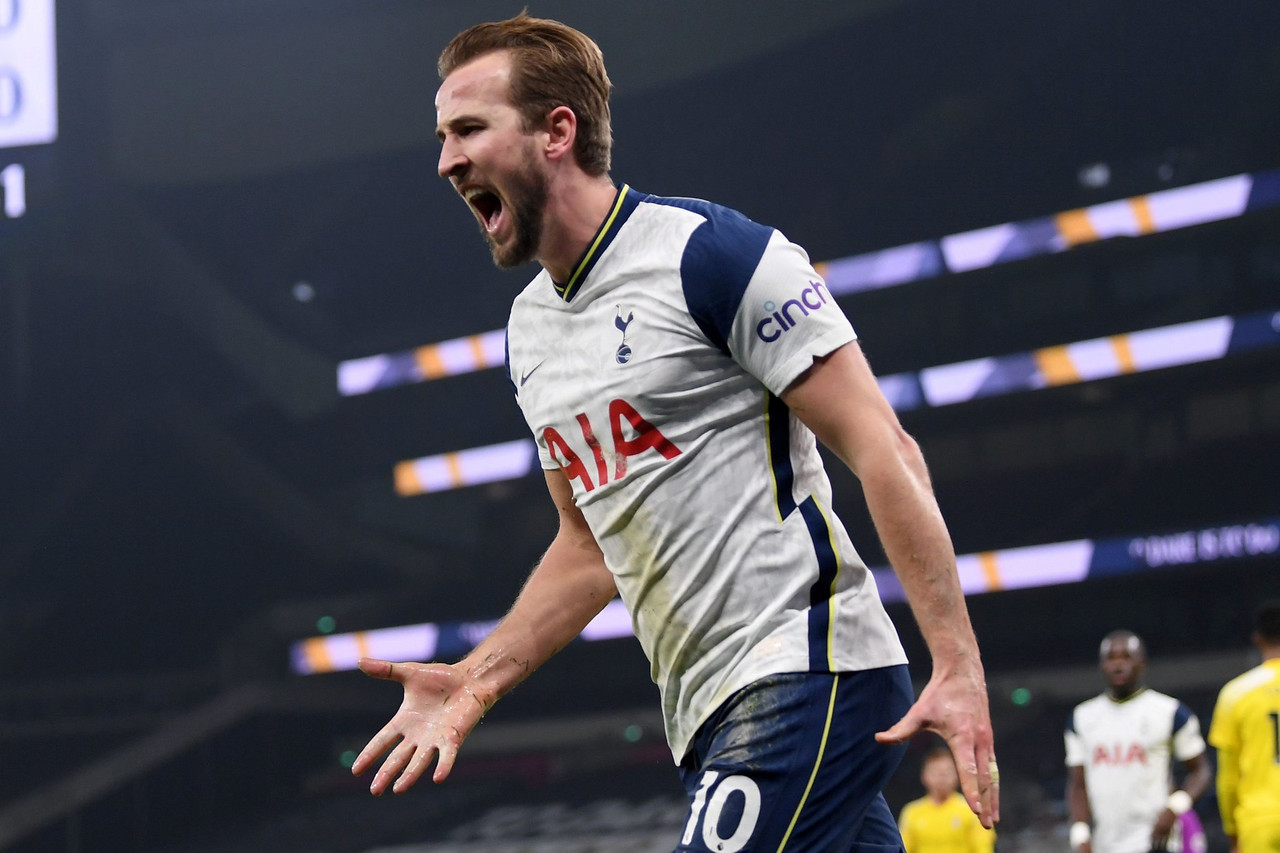 Tottenham Hotspur 1-1 Fulham: Spurs drop points as Scott Parker breathes