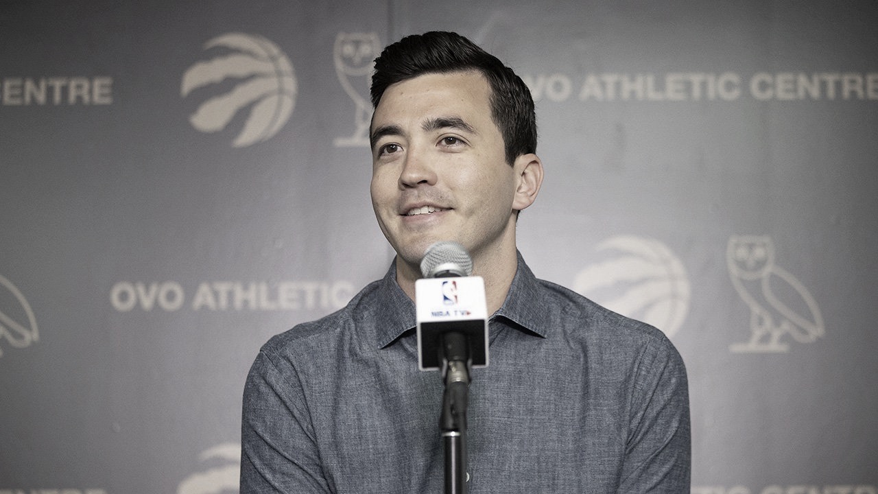 Raptors Re-Sign GM Bobby Webster