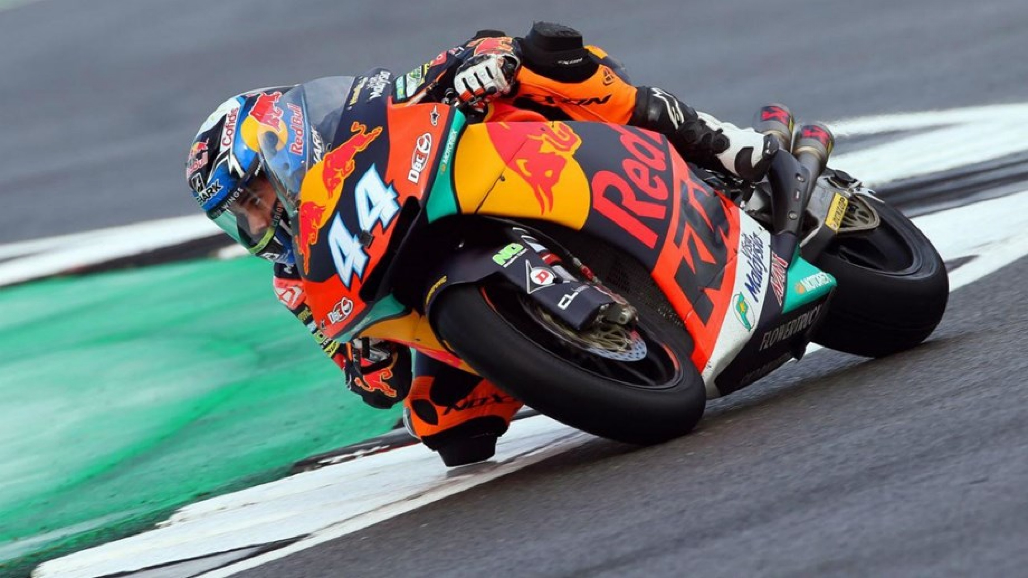 Segundo lugar para Oliveira Segundo lugar para Oliveira