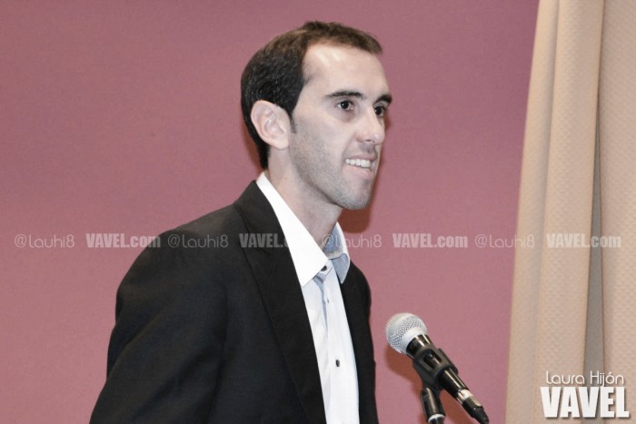 Godín: Godín: