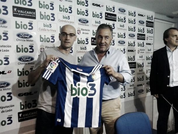 Pablo Infante presentado como jugador de la Deportiva