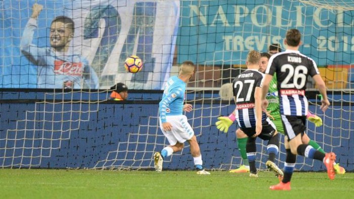 Serie A - Spettacolo Insigne, il Napoli passa ad Udine (1-2)