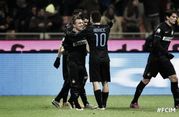 El Inter pasa a cuartos de final en un partido trabado