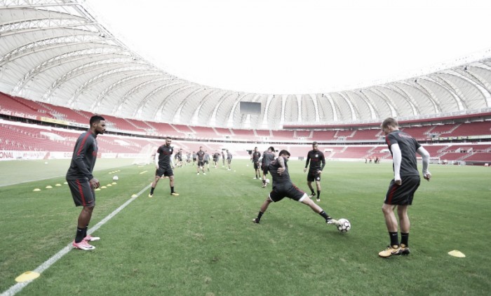 Buscando recuperação, Internacional enfrenta Criciúma no estádio Beira-Rio