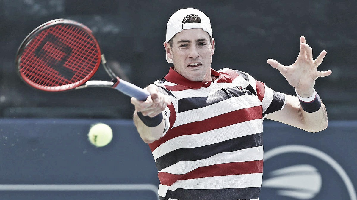 John Isner sofre, mas elimina Mischa Zverev no ATP 250 de Atlanta