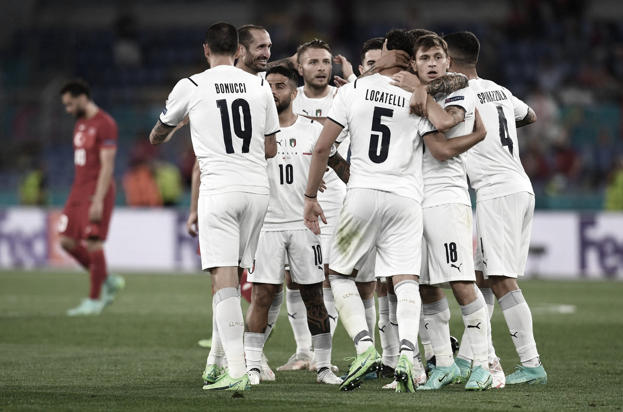 Italia comienza con goleada su camino hacia la Eurocopa