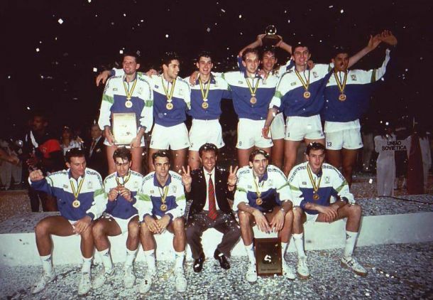 Venticinque anni fa l'Italia salì per la prima volta sul tetto del Mondo nel volley maschile