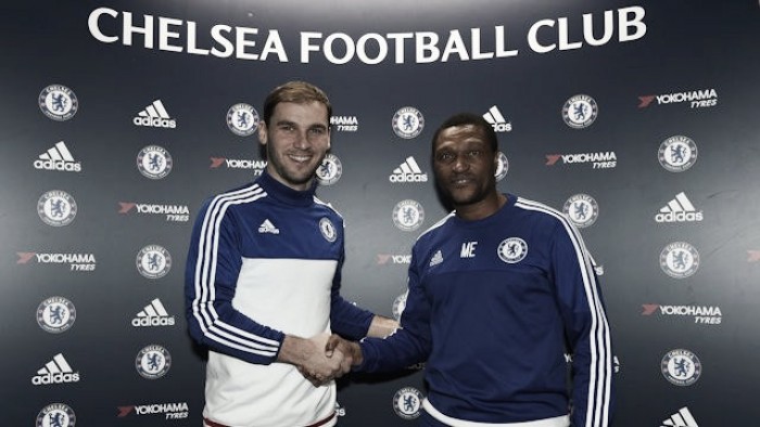 Branislav Ivanovic signs one-year Chelsea contract extension